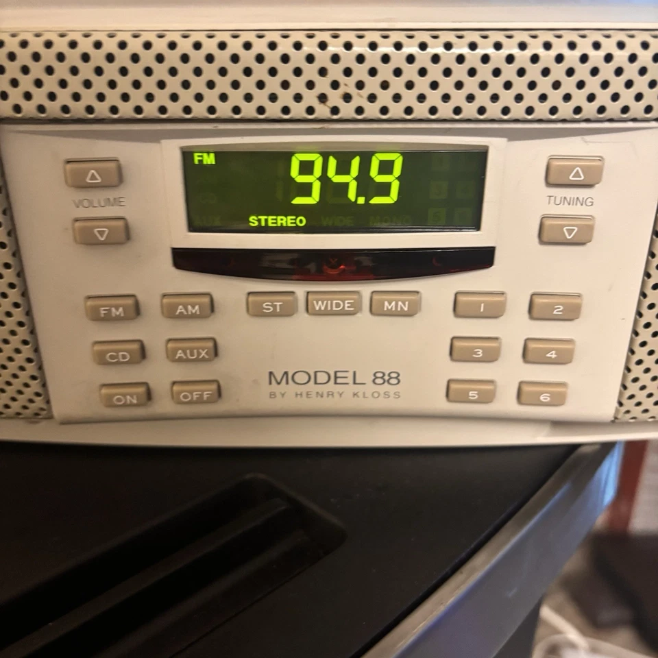 Henry Kloss Model 88 AM FM Radio Works Great No Remote  - DING SEE PHOTOS - Image 4 of 4