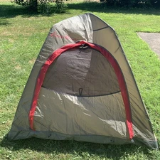Eddie Bauer Tent Field Series. 76  X 60 X 37. One Pole Minor Damage