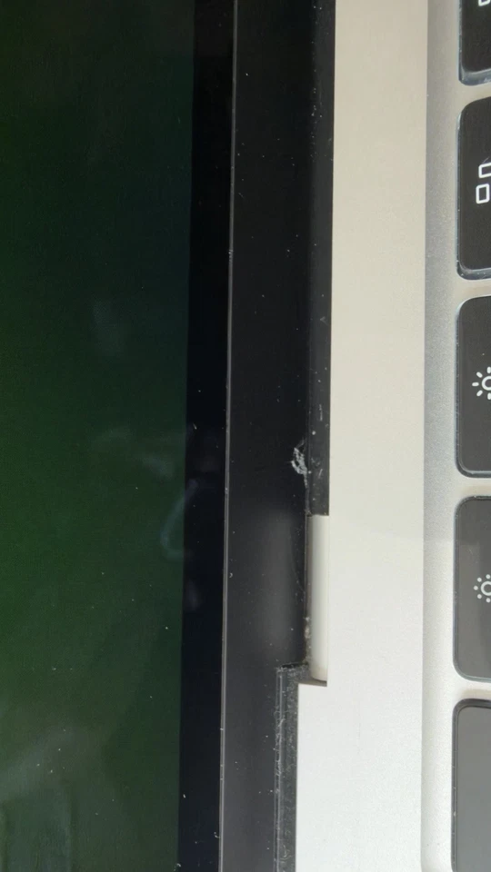 Apple MacBook Air 13" · i3 10th gen 3.2 GHz · 8GB · 256GB, Foto 4 von 5