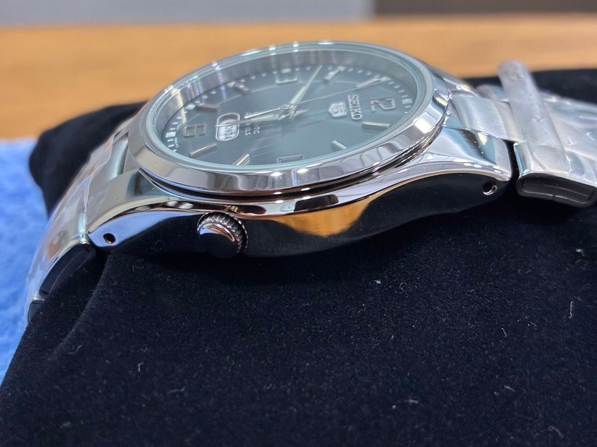 Seiko Sports Gray Men's Watch SNK621K1 for sale online UK - Main Image