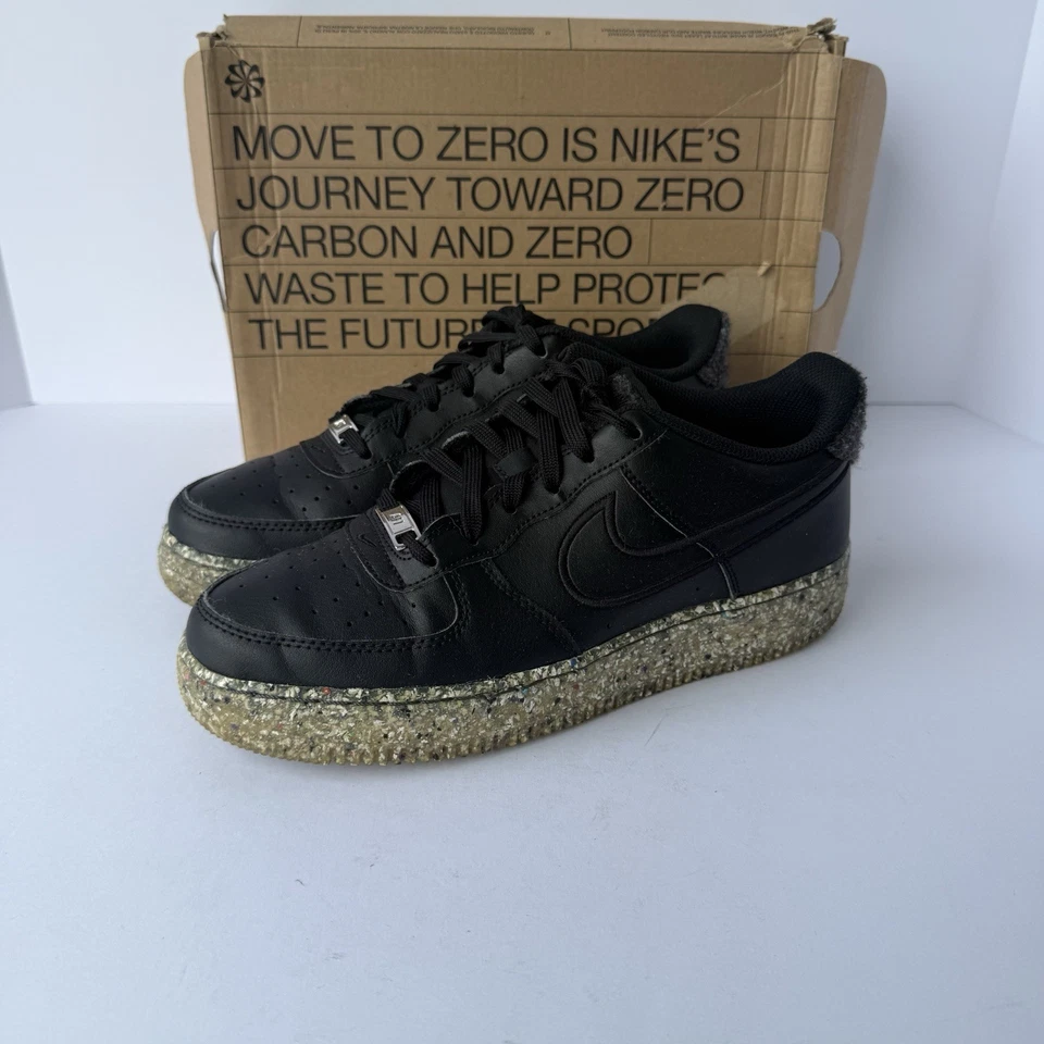 Talla 7 (GS) Nike Air Force 1 Paquete Bajo Lana Reciclada Negro Foto 2 de 4