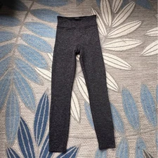 Assets Spanx Red Hot Label Structured Textured Black Leggings 2564 Sz Medium