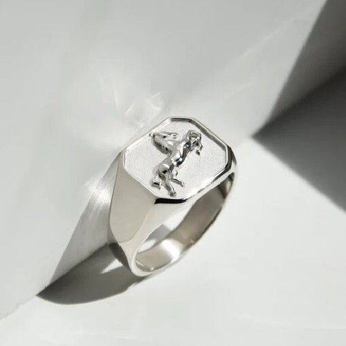 sterling silver horse ring, Gold plated Silver Signet Ring, Animal Ring - Picture 4 of 7