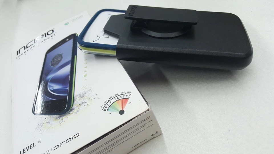 Funda Incipio Performance Series Nivel 4 para Moto Z Force Droid - Azul Marino/Amarillo Foto 4 de 4