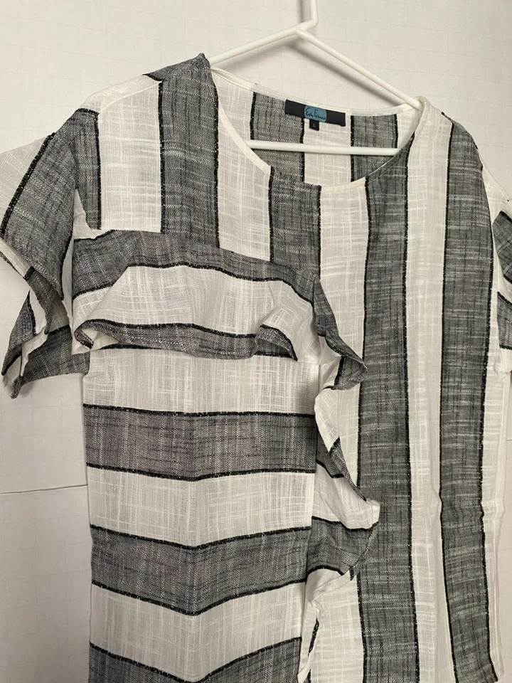 Blusa Camisa Top Campesina EVA FRANCO Talla 6 M Rayas Blancas y Negras con Volantes Foto 2 de 3