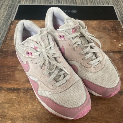 Nike Youth 6.5 Tennis Shoes Fair Condition, Tons Of Life Left In Them Pink