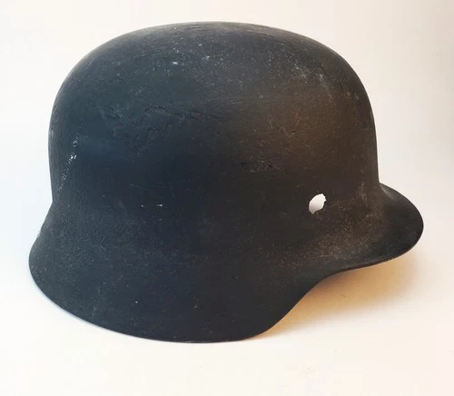 Vintage Original WW1/WW2 German M16/M17 Steel Military Helmet - World War 2