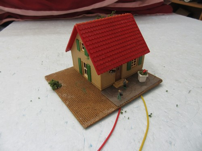 #ad N Hoffmann Austria Vintage LED Illuminated House People added 4quot;x 4quot;x3quot; $12.00