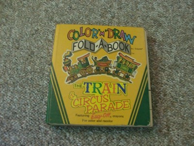 The Train & Circus Parade (Color'n'draw Fold-A-Book)
