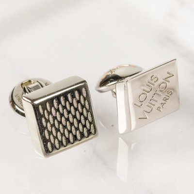 LOUIS VUITTON Damier Cufflinks M61975 Square With Case Gift