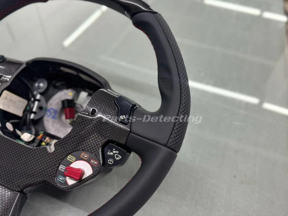 Volante de cuero carbono negro con cambio para Ferrari 488 2016-2020 Foto 3 de 4