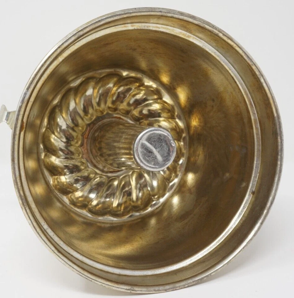 Molde de gelatina para pasteles de pudín de metal pequeño vintage con tapa de bloqueo de 4,5" de alto Foto 3 de 4