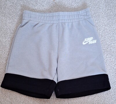 Jordan Jump Man Jungen Kleinkind grau schwarz Shorts Alter 18m BRANDNEU 