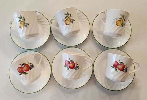 Corelle CHUTNEY MUGS CUPS Saucers 12 PC SET SCALLOPED Made in USA