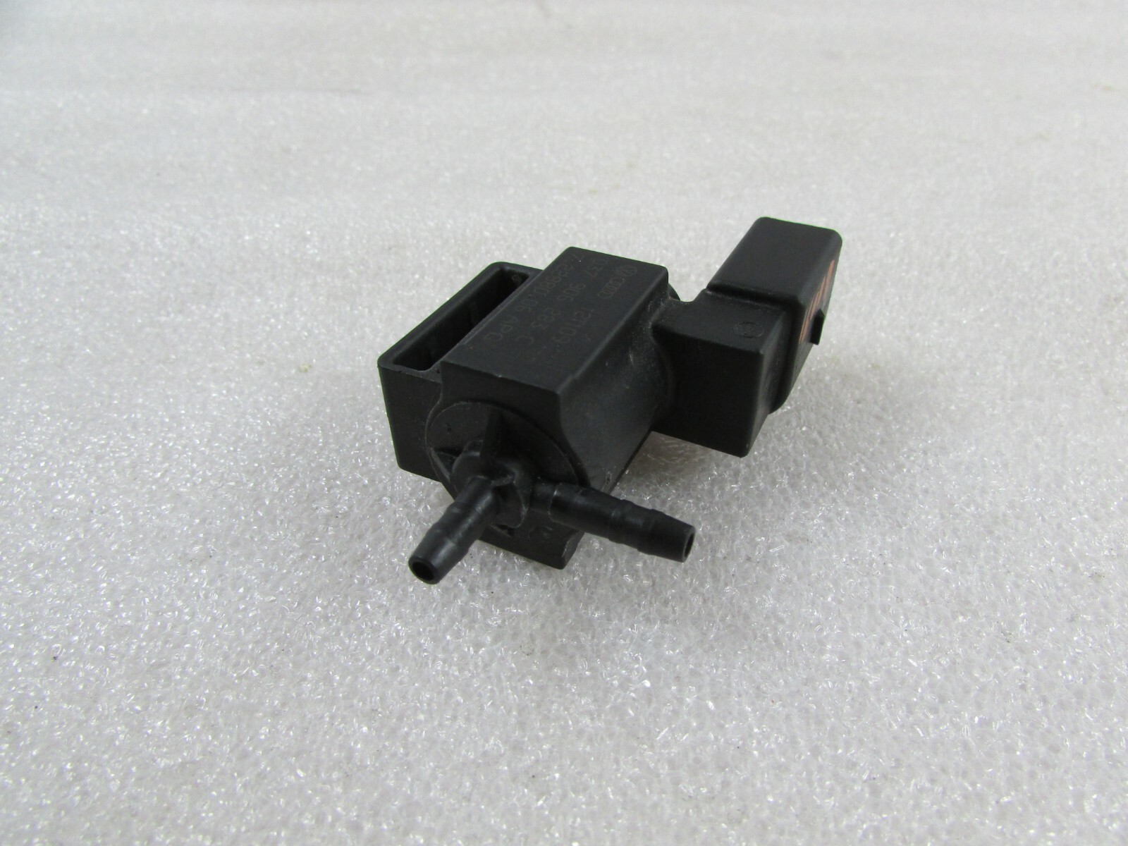 Lamborghini Aventador LP-700, Air Electronic Switch Valve, Used, P/N 037906283C