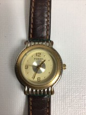 Vintage Authentic Fossil Two Tone Watch Brown Leather Strap Watch Es 8558