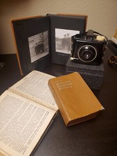Vintage 1930s Kodak Brownie Camera with Bakelite Frame - Made in USA