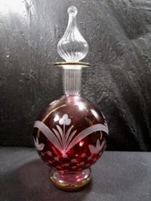 Fantastic  Colorful  Cranberry Bohemian  Decanter  With Ribbed Stopper