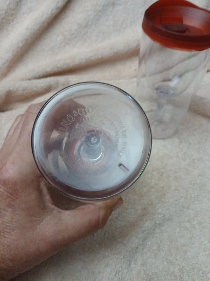 Vino 2 Go Portátil Aislado Doble Pared Copa de Vino Rojo A Prueba de Derrames Tapa Barcos Foto 3 de 4