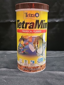Tetra TetraMin Tropical Flakes Nutritionally Balanced Fish Food, 7.06 oz.