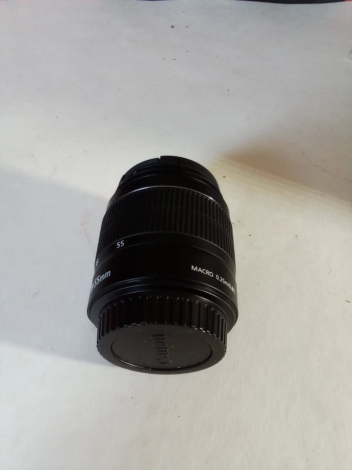Canon EFS 18-55mm Lens Image Stabilizer with Macro 0.25M/0.8FT and Covers - Image 4 of 4
