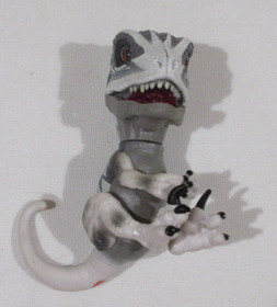 WowWee Fingerlings Untamed White Velociraptor Dinosaur (2017) Untested