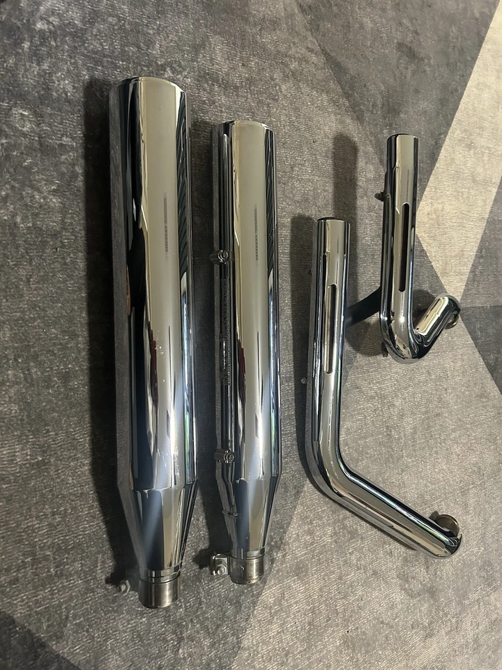 2022 Harley Davidson Fat Boy OEM Exhaust New Take Off - Image 4 of 4