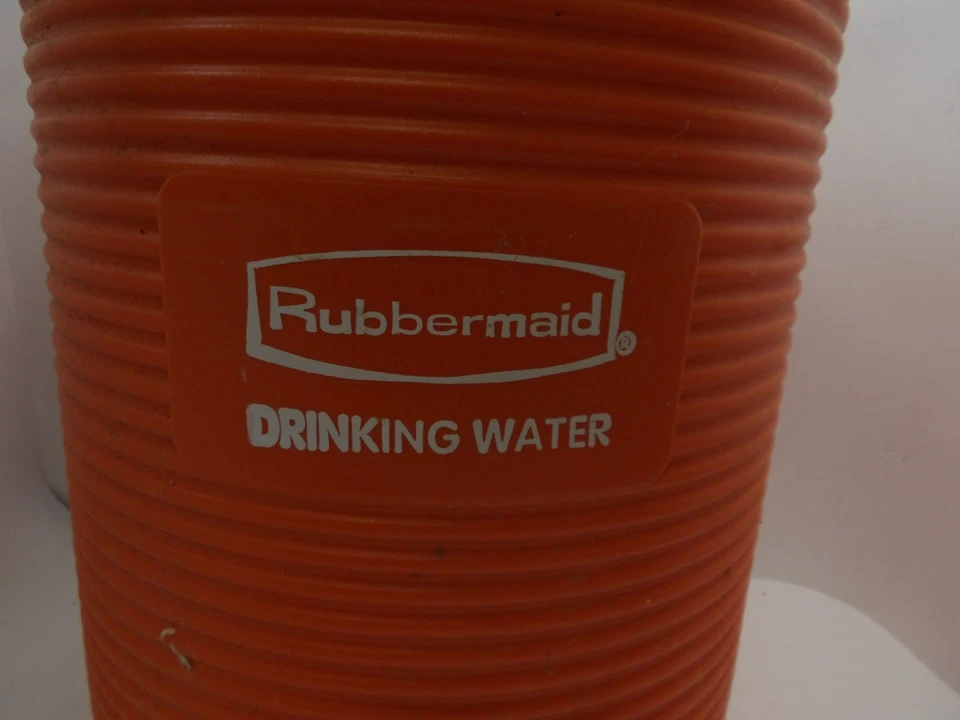 Enfriador de agua Rubbermaid vintage 1996 naranja de 2 galones Foto 2 de 4