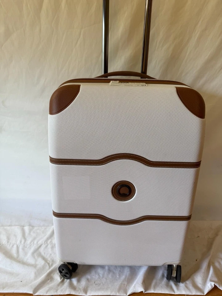 New Delsey Paris Chatelet Air 2.0 24" Luggage Spinner Champagne Medium Check In - Image 3 of 4