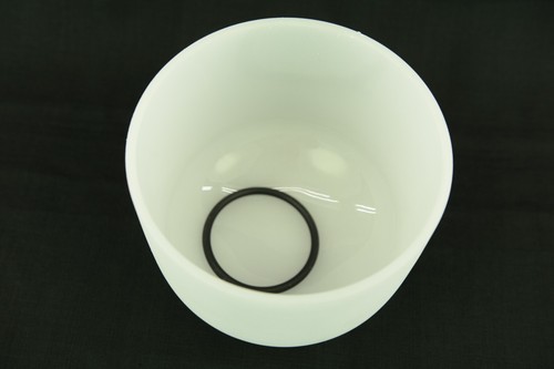 8" Crystal Singing Bowl W/ Striker & O-Ring - Picture 3 of 3