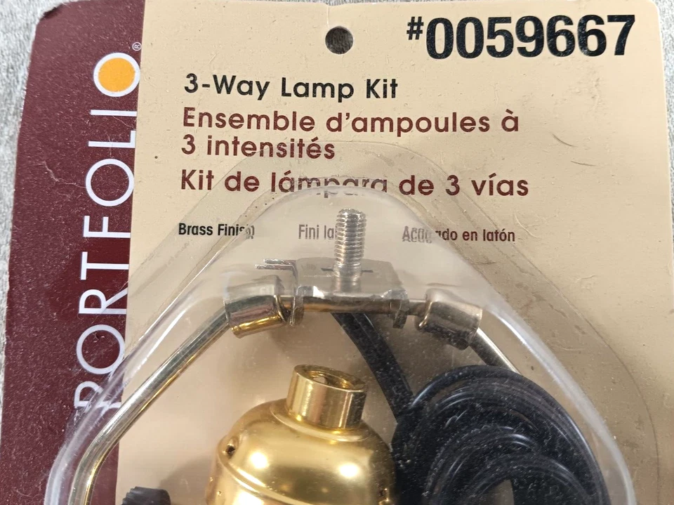 Portfolio 0059667 NUEVO Kit de Construcción de Cable de Arpa Enchufe de Lámpara de Tres Vías De Colección Años 90 Foto 2 de 4
