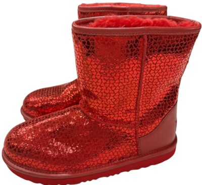 UGG Kids Classic II Gel Hearts (Big Kid) Unisex Boots 1151613K