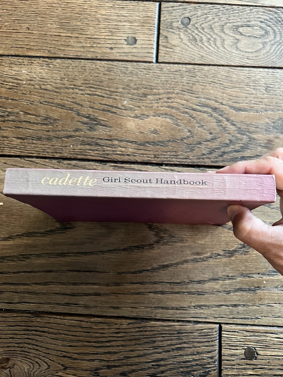 Vintage Girl Scout Cadette Handbook 1st Impression 1963