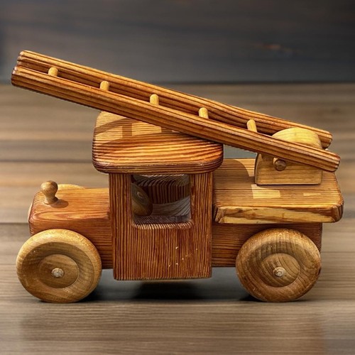 DEBRESK Wooden Fire Truck Toy - EUC