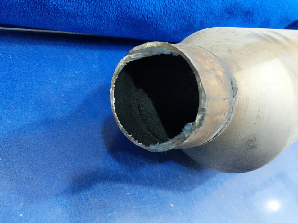 17410-31800 Toyota tubo ressonador seção de corte de escape fabricante de equipamento original lexus gs450h - Imagem 3 de 4