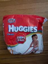 Huggies Snug And Dry Diapers Size 4 VTG 22-37 Lbs Mickey 31 Count 2004 Movie Set