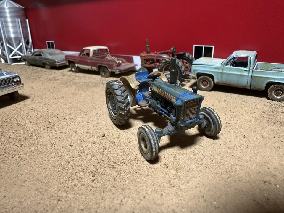 Custom Weathered Ertl 1/64 Ford 5000 Tractor For Dioramas - Image 2 of 4