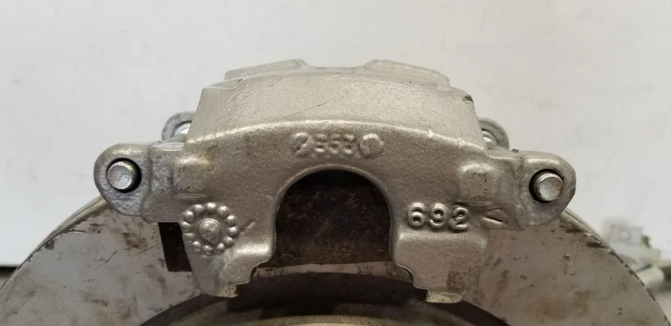 PINZA DE FRENO DELANTERO DERECHO GMC TYPHOON 93 Foto 2 de 4
