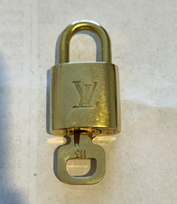 Seltenes Louis Vuitton goldfarben mit Schl&uuml;ssel Nr. 113