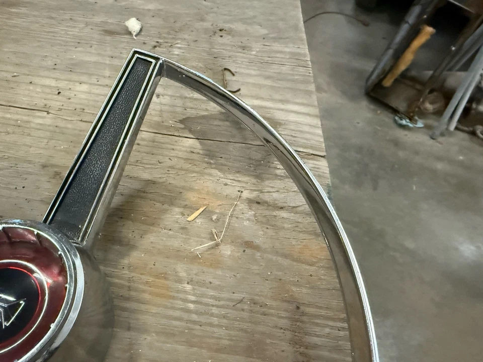 Plymouth Belvedere 1965 1966 volante satélite bocina anillo botón Foto 4 de 4