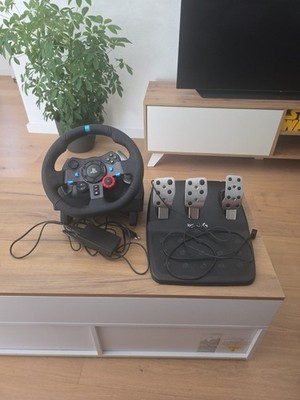 Logitech G29 Driving Force Rennlenkrad, Schwarz, Inkl. Pedale