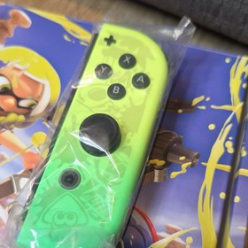 Nintendo Switch Splatoon 3 Edition Joy-Con Controller LR & Straps Set NO CONSOLE