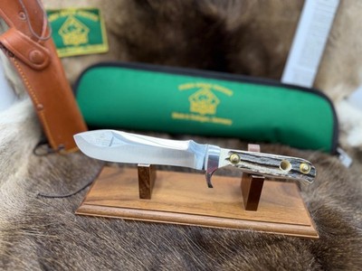 1988 Puma 6374  White Hunter II With Stag Handles Mint With Puma Green Pouch