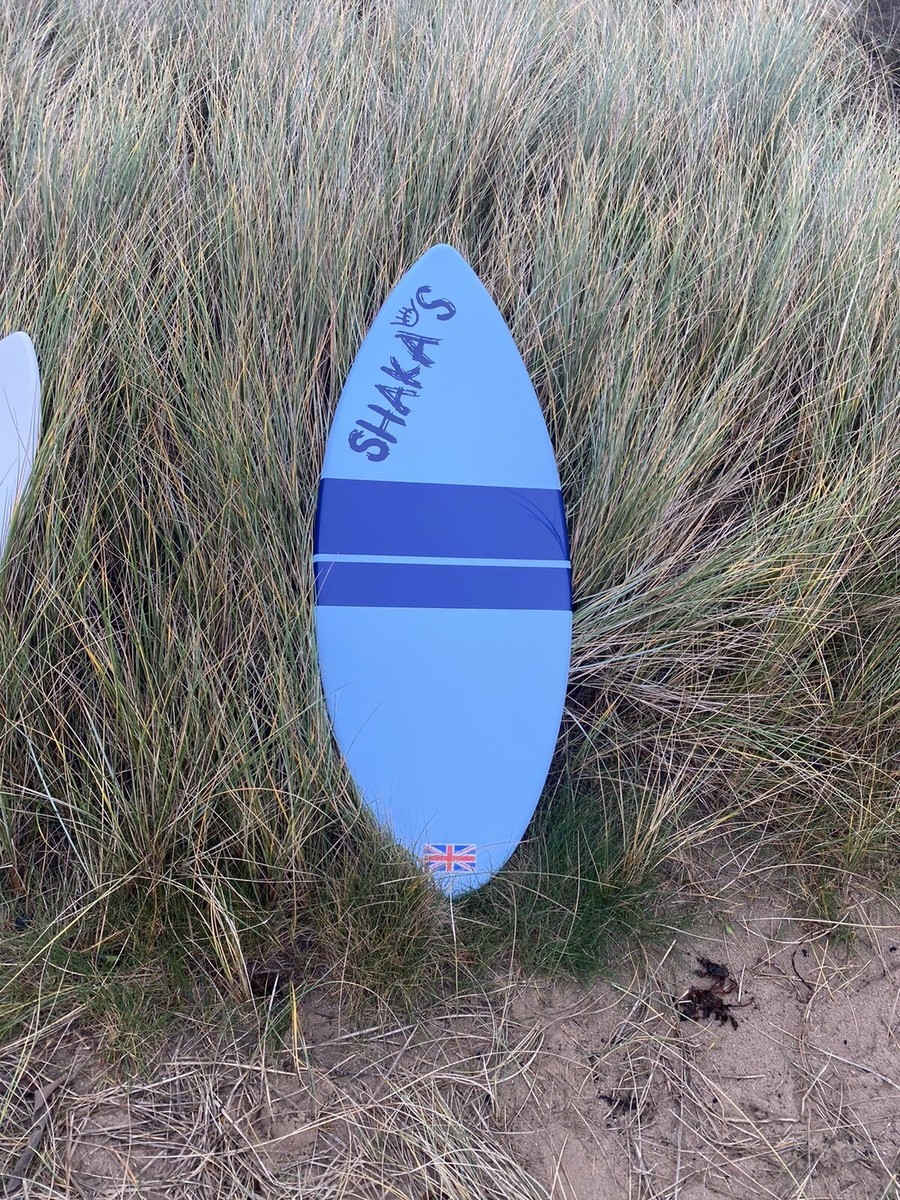 スキムボード EPS 波打ち際でサーフィン気分が味わえる新マリンスポーツ