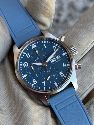 IWC Pilot Watch Chronograph 41 Pantone blue IW388117