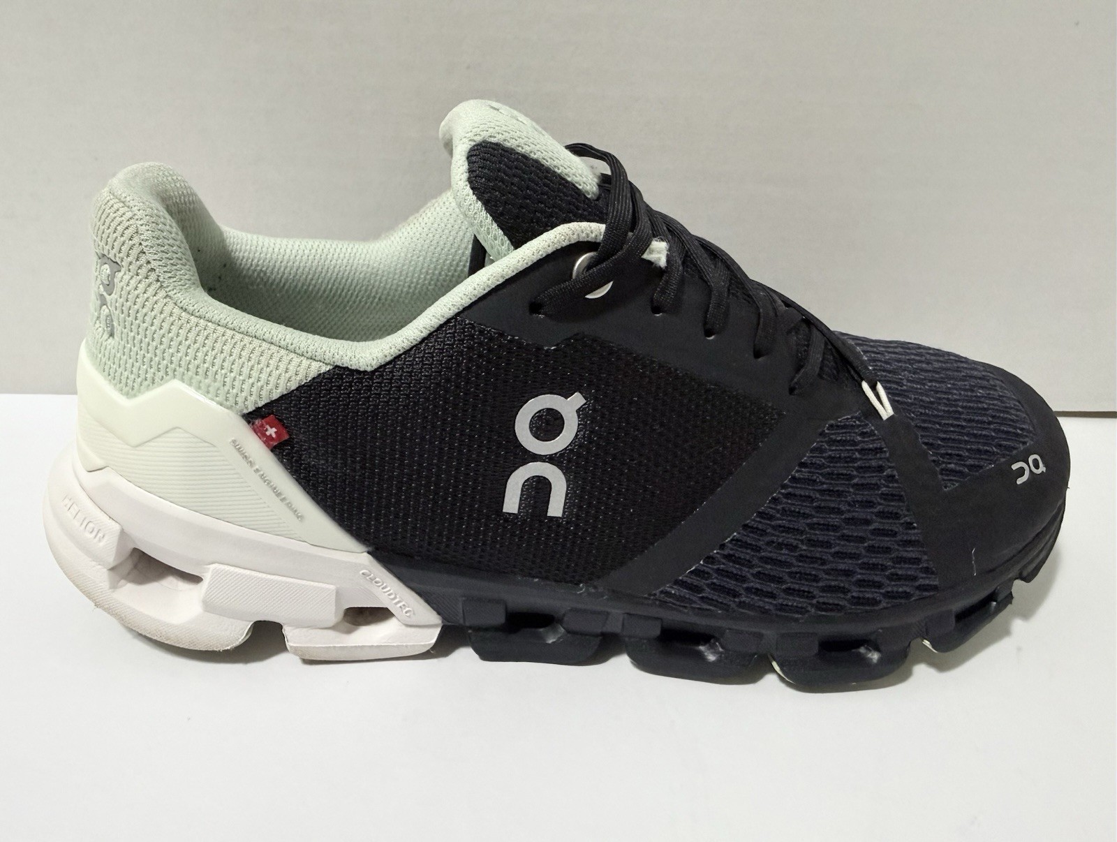 ON CLOUD CLOUDFLYER 4 HELION CLOUDTEC BLACK / MIN… - image 3