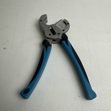 Sharkbite 25880 Pro Pex Pipe Cutter Locking Feature  Fast Shipping