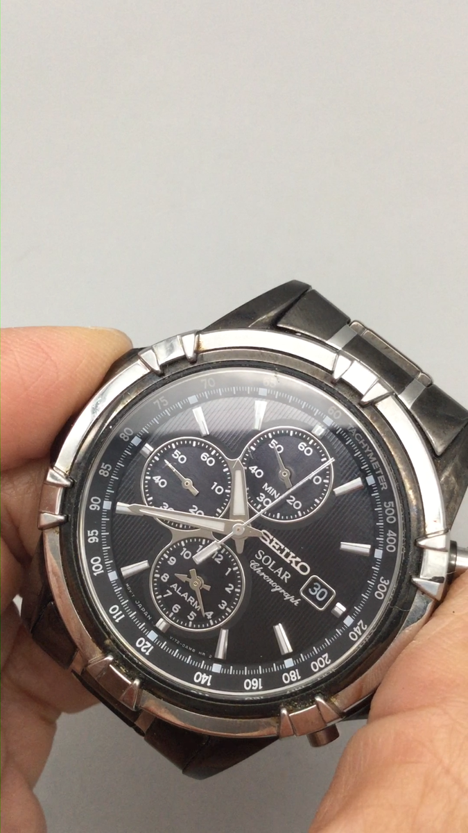 Seiko Solar Chronograph Mens Watch 45mm Black Dial V172-0AJ0 New