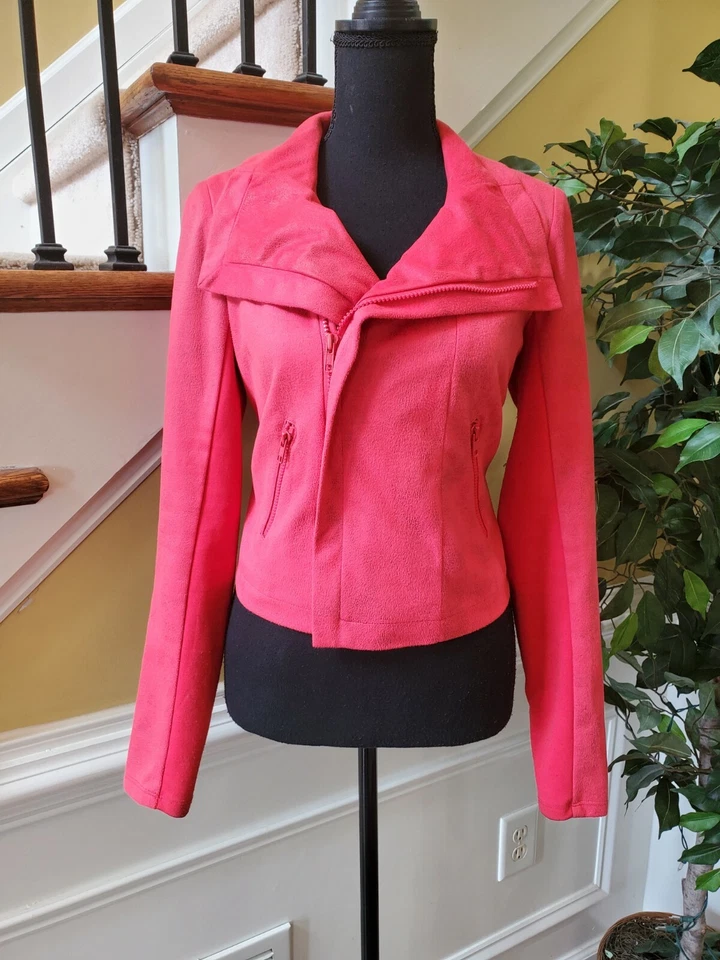 Chaqueta para mujer talla 8 ROCK & REPUBLIC roja negra angustiante Soft Shell vanguardista Foto 2 de 4