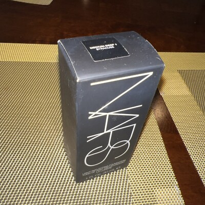NARS Light Reflecting Foundation Full Size 1oz - MEDIUM/DEEP 1 SYRACUSE - NIB